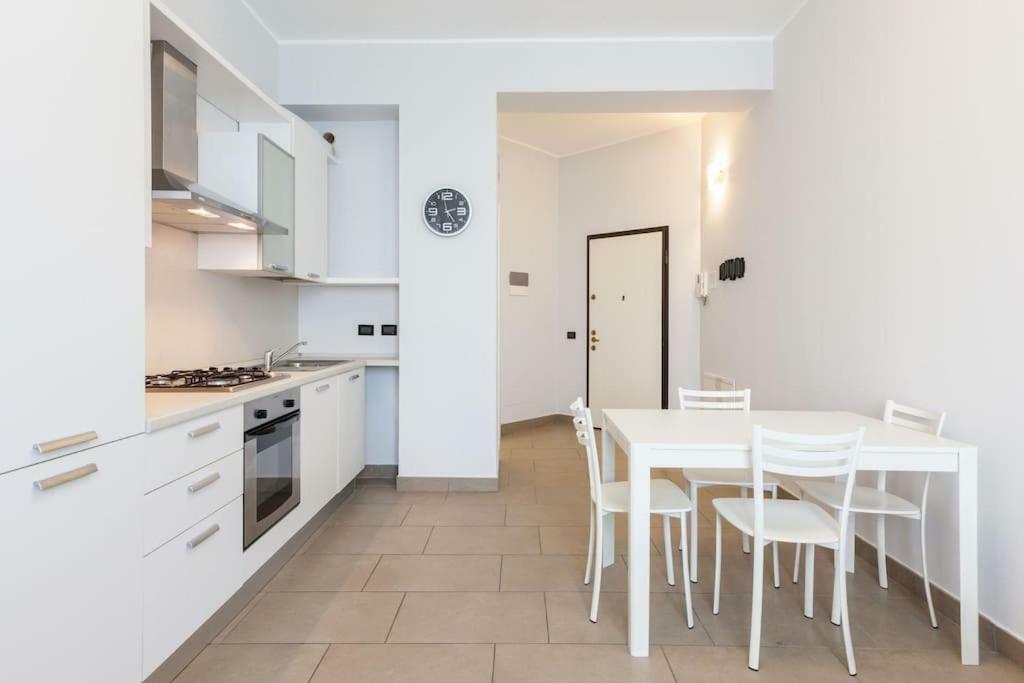 Spacious And New Apt In Citta Studi มิลาน ภายนอก รูปภาพ