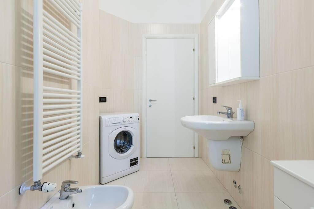 Spacious And New Apt In Citta Studi มิลาน ภายนอก รูปภาพ